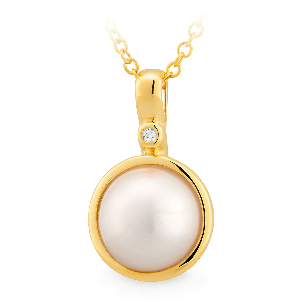 9ct Yellow Gold Mabe Pearl and Diamond Pendant