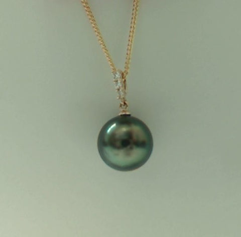 18ct Yellow Gold 11mm Tahitian Pearl & Diamond Pendant